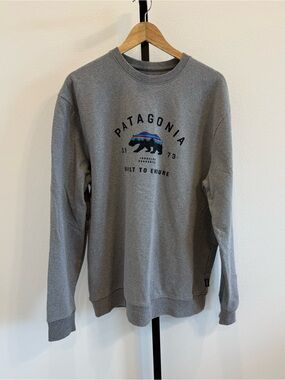 Patagonia Uprisal Gray Crewneck with Mountain Bear Logo Men XL Gorpcore Outdoors